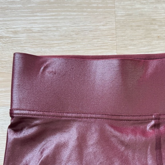 Carbon38 High Rise 7/8 Legging in Takara Shine Burgundy Maroon Small - Picture 8 of 8
